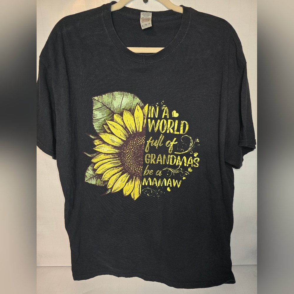 Gildan Black Heavy Cotton T-Shirt